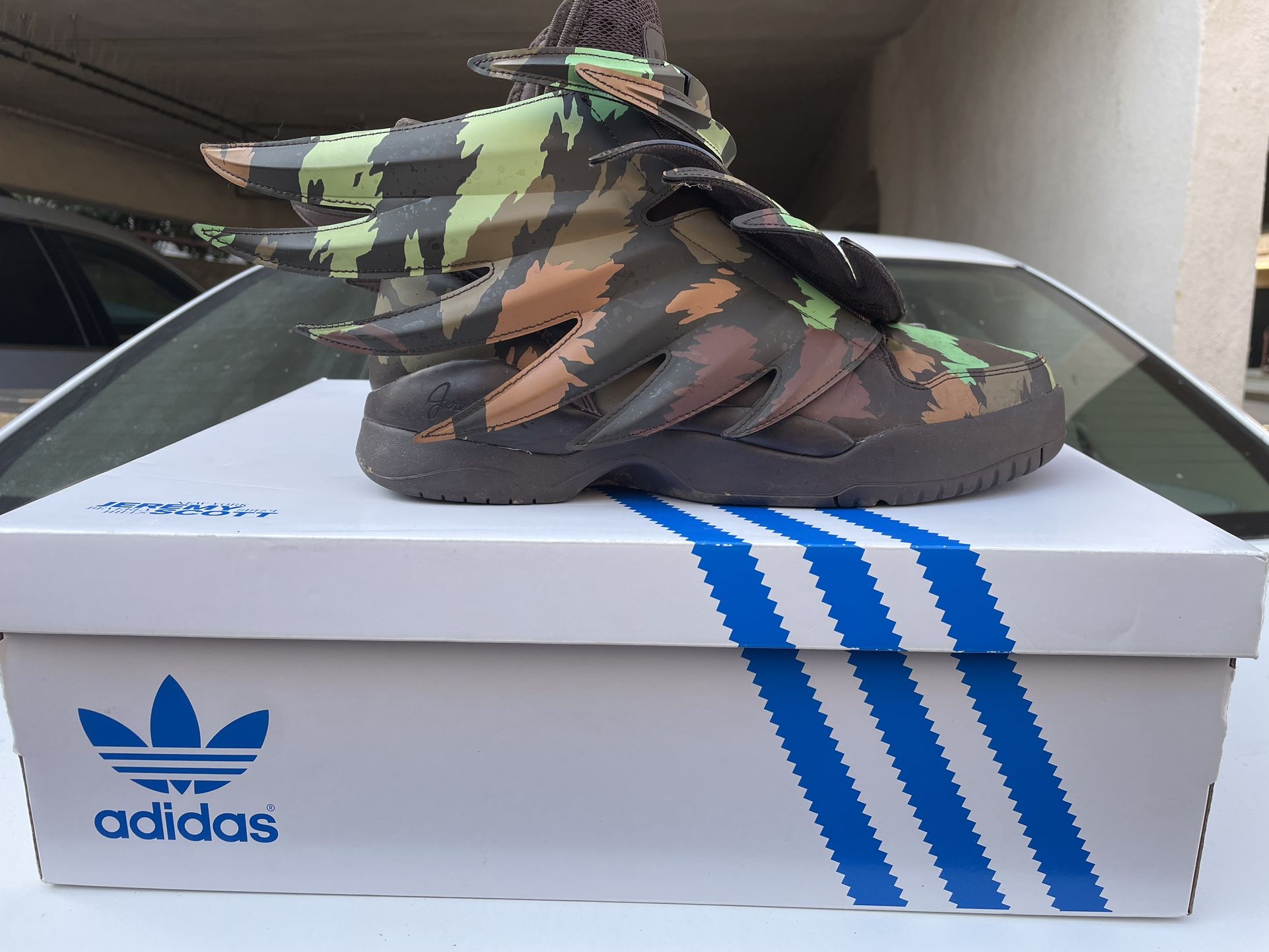 Adidas Jeremy Scott Wings 3.0 Camo Size 9.5