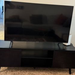 HeavyDuty Black TV Stand & Smart TV