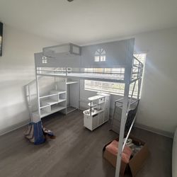 Kids Queen Size Loft Bed With Stairs