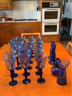 BLUE GLASS STEMWARE