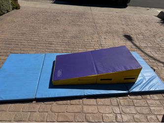 Gymnastics Tumbling Mats – Folding Floor Mat + Incline/Wedge Mat