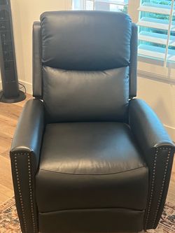 2 Recliners