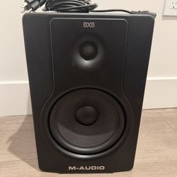 M-AUDIO BX8 SPEAKER - LOUD!