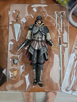 Play Arts Kai Ezio Auditore Da Firenze