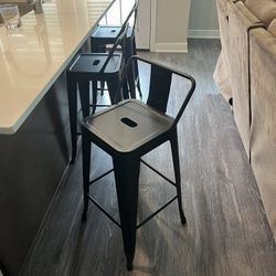 Black Metal Bar Stools 
