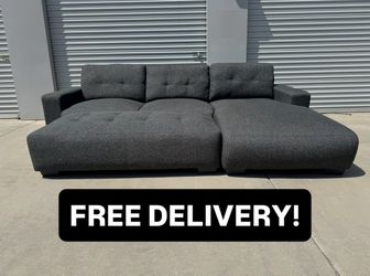 FREE DELIVERY || Urban Home 2Pc L Shaped Sectional & Ottoman