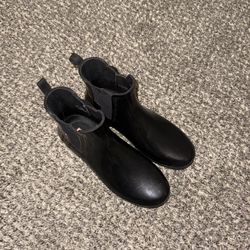Hunter Sleek Black Rain Boots