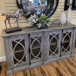 Sideboard