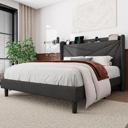 Head board with charging station