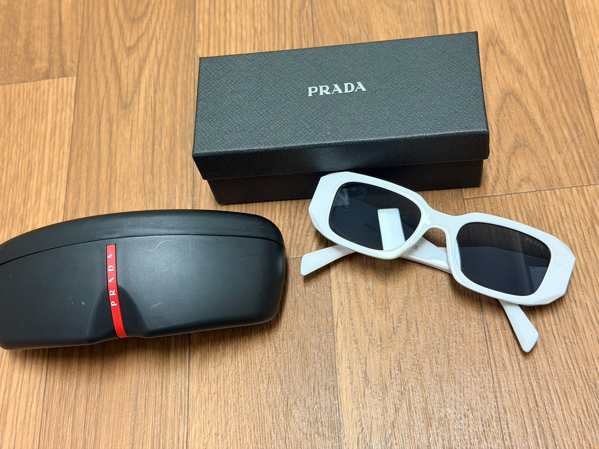 PRADA sunglasses 