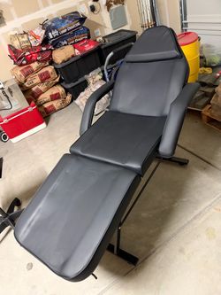 Lash Bed and stool