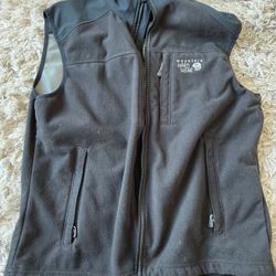 Mountain Hardwear Black Vest Size L