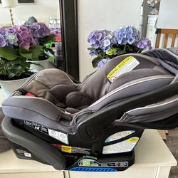Graco Snugride Infant Car Seat With Base