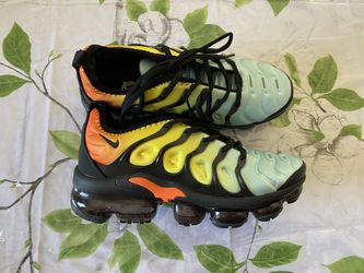 Nike vapormax plus women's tropical sunset top