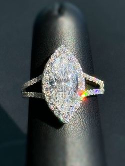 18k solid white gold 2CT Marquise CZ stone 0.84CTW Diamond ring size 6
