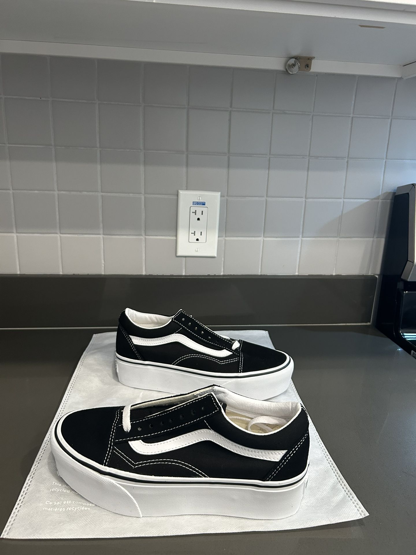 Vans 
