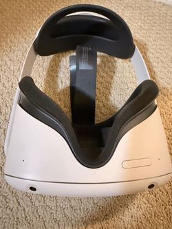 Oculus Quest 2 VR Headset