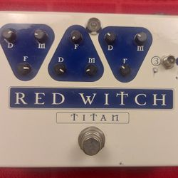 RED WITCH TITAN Triple Delay 