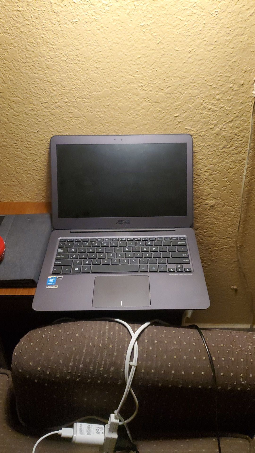 Asus UX-305F Notebook PC