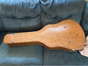 1950’s Gibson acoustic guitar case