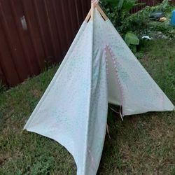 Kids Girls Tee Pe $25.00 (Serious Buyers) Cash Only 