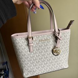 Michael Kors Jet Set Travel Tote & Matching Wallet