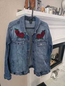 Disney Women's Blue Denim Jacket with Red Rose Patch Embroidery XXL