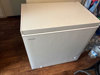 Vissani Deep Freezer 7.0 cu ft