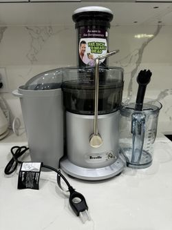 Brand New Breville Juicer