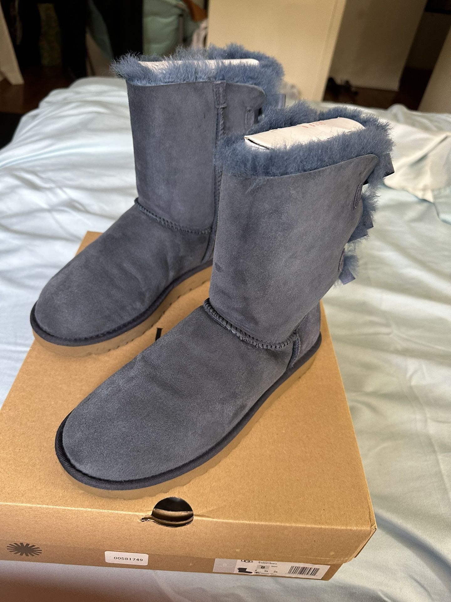 Women’s Ugg Bow Bailey boots 