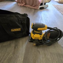 Palm Sander With Bag