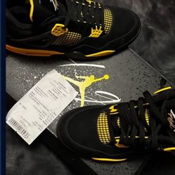 Jordan 4 yellow Thunder 