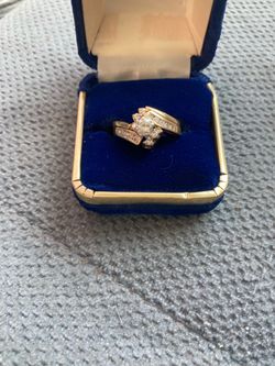 14 K Gold Diamond Ring