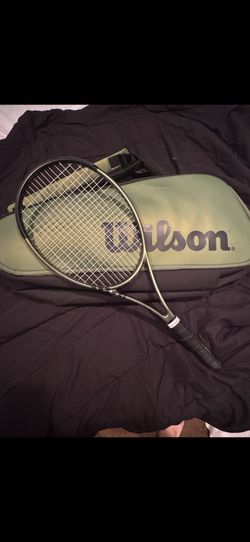 Tennis Wilson Blade V8 Racquet And Bag