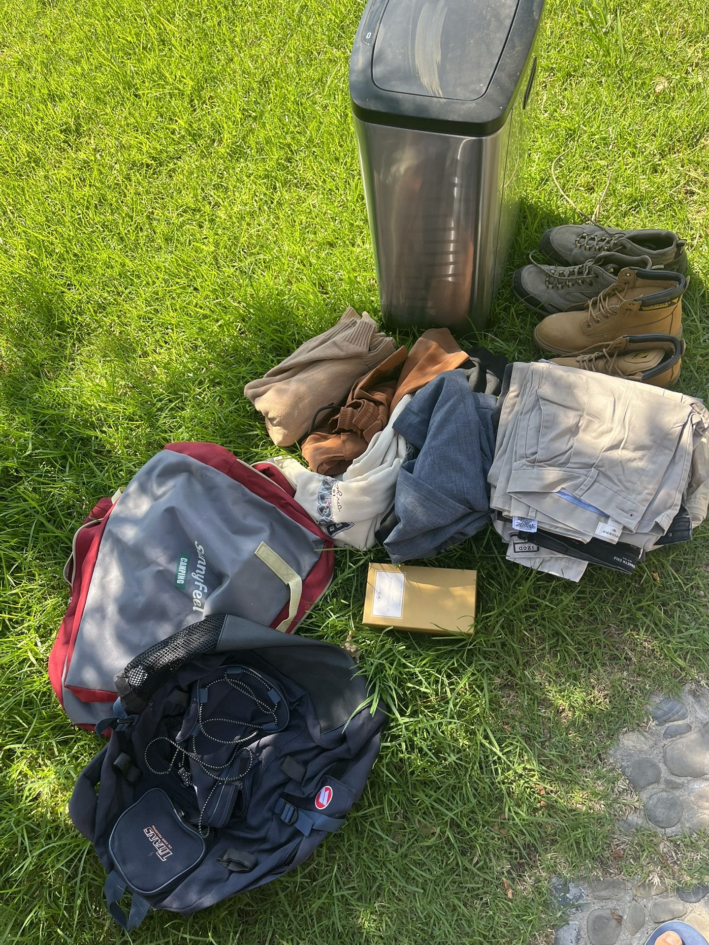 Clothes 