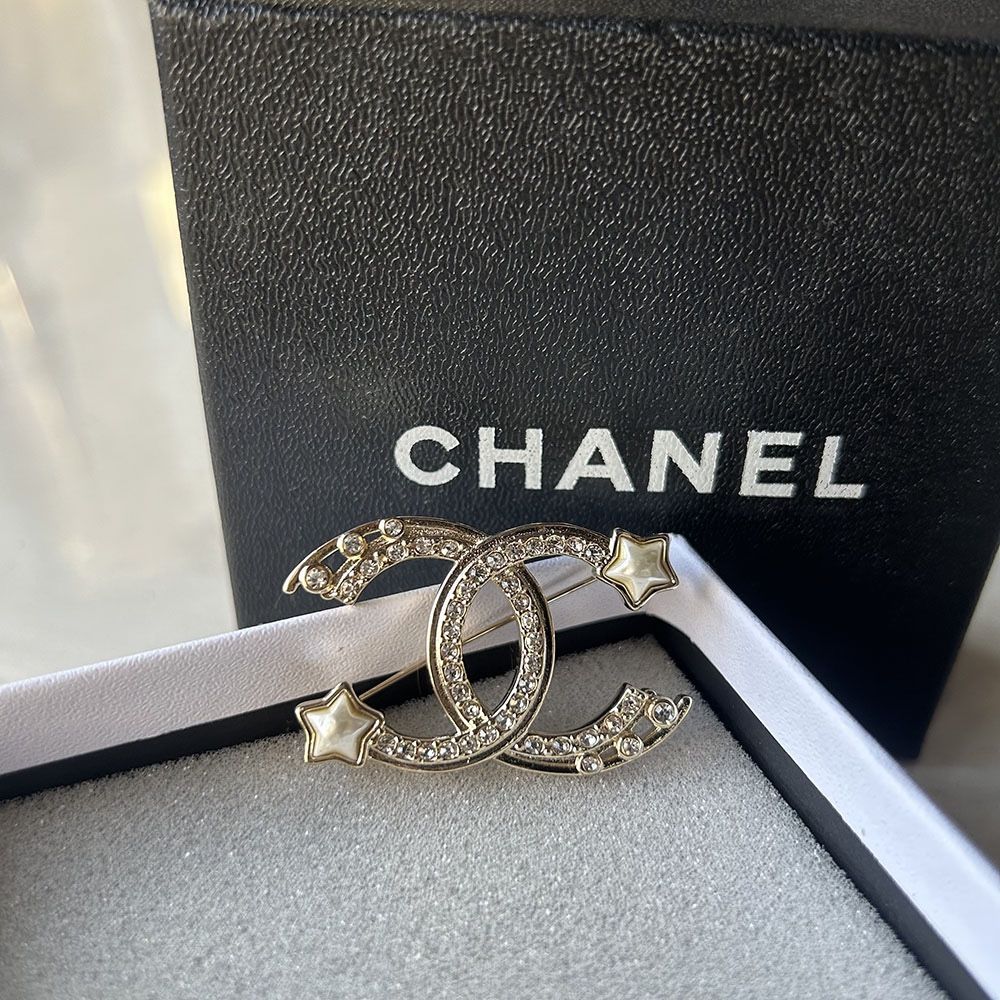 Double C Brooch With Diamonds