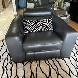 Grey Oversized Power Recliner With USB
