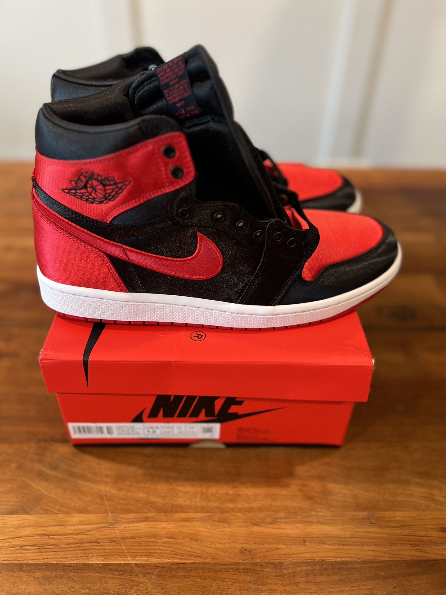 Jordan 1 Satin Bred 10.5m