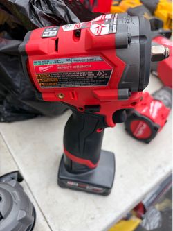Milwaukee m12 3/8 stubby