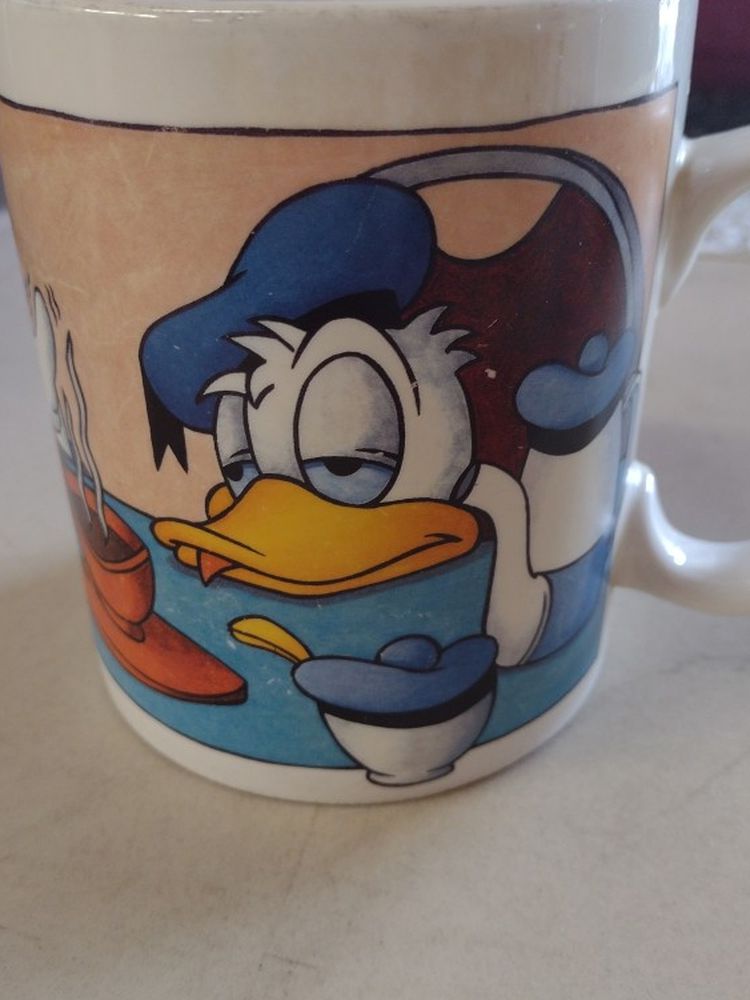 Large Disney Donald Duck Cup