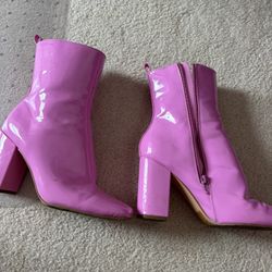 Women’s Pink Shiny Gogo Boots Short Squared Toe Size 9