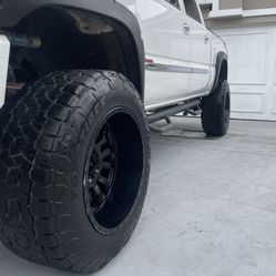 Paid Over $5k Fuel Rims And Toyo Tires 6 Lug 6x 135 / 138 Ford GM