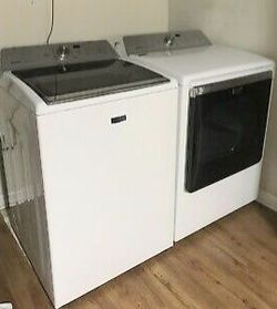 EXCELLENT MAYTAG Mega Size XL Washer and Dryer Set. Delivery Install