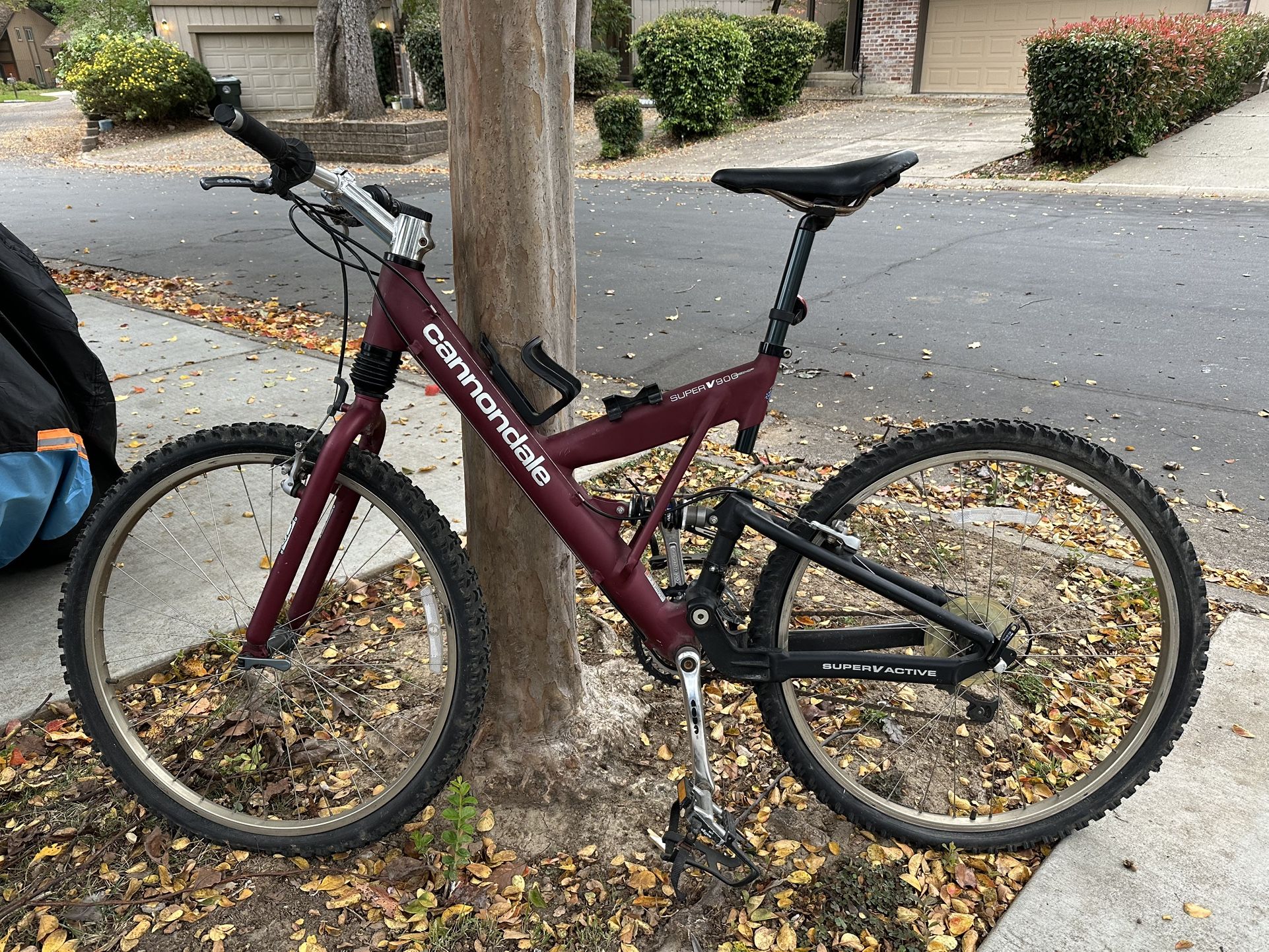 Sold FREE TODAY ONLY Cannondale Super v active 900 Comp