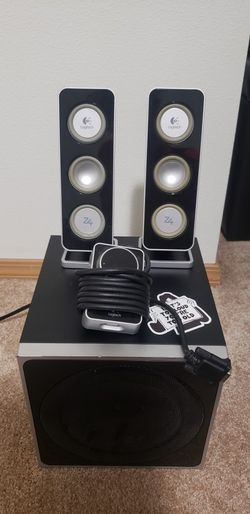 Logitech z4 2.1 speakers