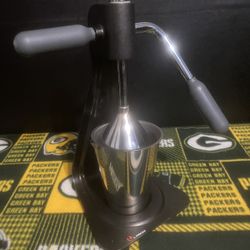 L-PRESS Stainless Steel Juicer & Citrus Press. 