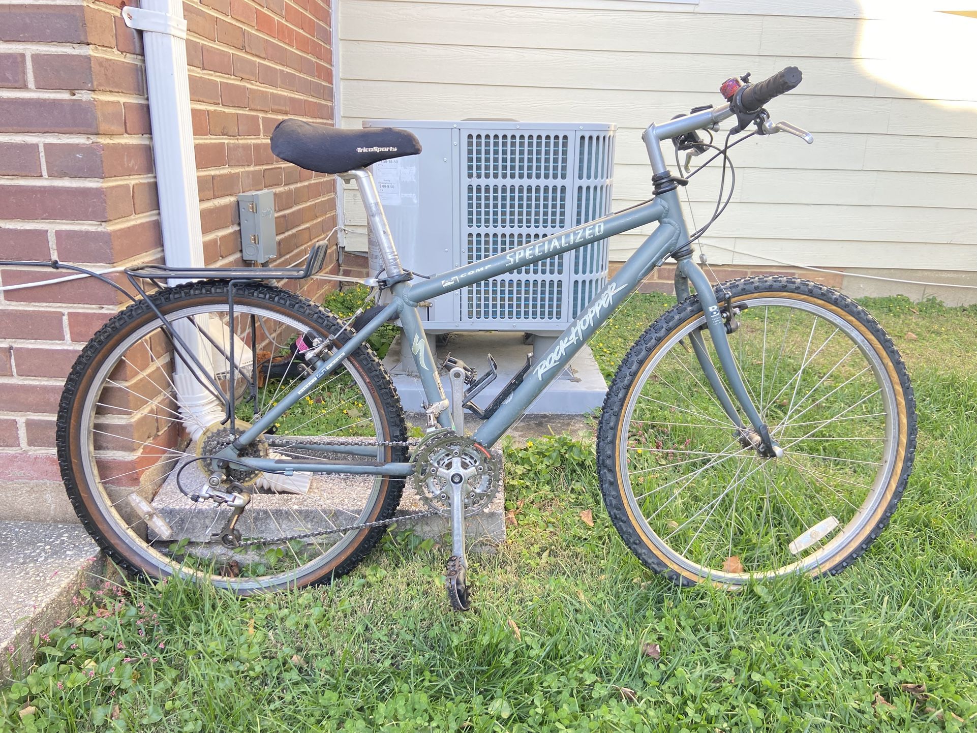 Excellent Specialized Rockhopper!