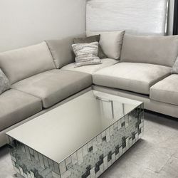 Sectional /same Day Delivery /no Credit Needed 