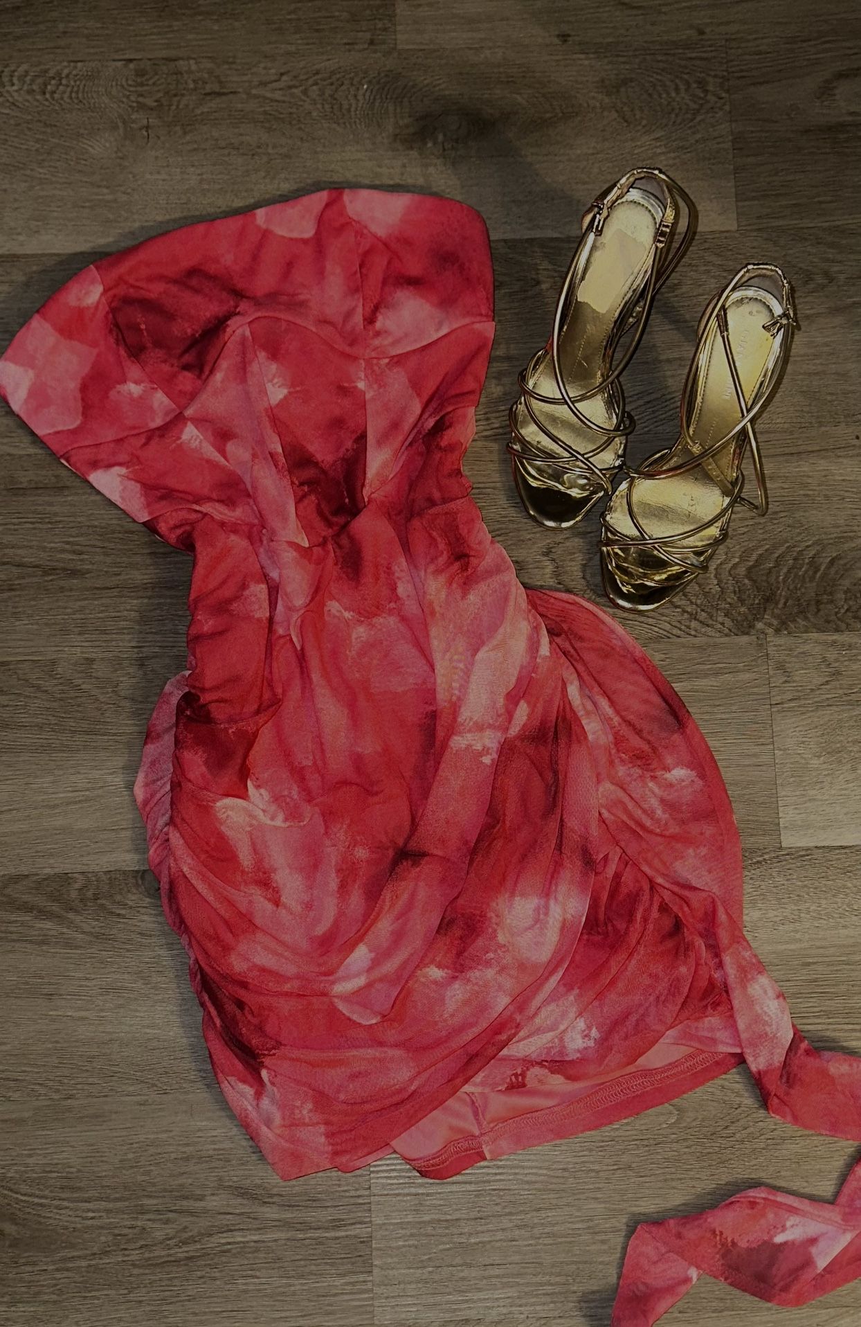 Red/ Pink Strapless Corset BodyCon Dress🤩 Heels Are Available 