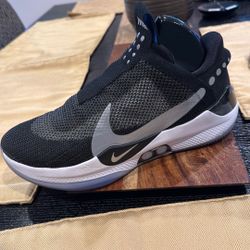 Nike ADAPT BB